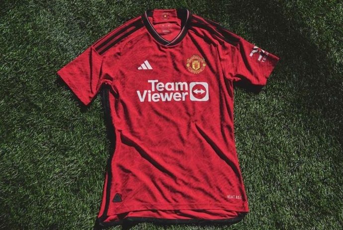 manchester united nuova maglia