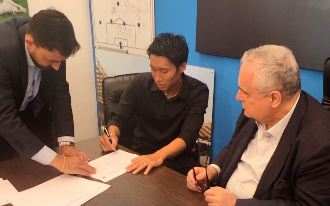 Kamada firma Lazio Lotito