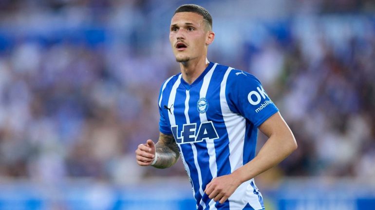 Rafa Marin, il difensore in arrivo al Napoli