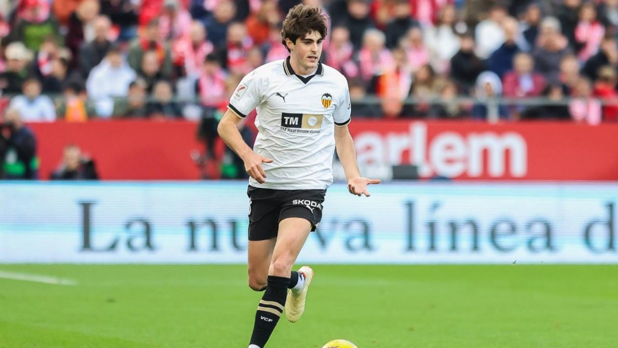 Chi è Javi Guerra, il centrocampista che piace al Milan
