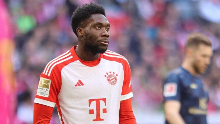 Bayern Monaco, stagione finita per Alphonso Davies