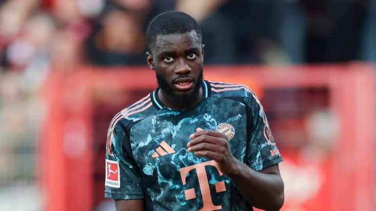Bayern Monaco, infortunio per Upamecano: salta l'Inter