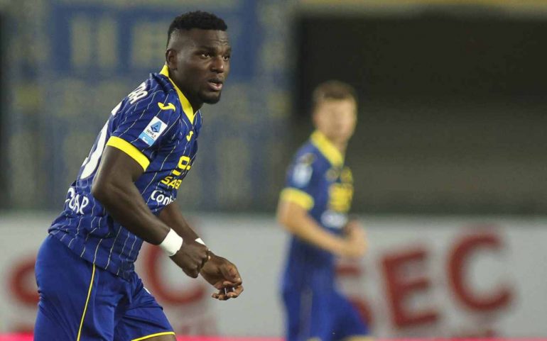 Le formazioni ufficiali del match tra Verona e Genoa, gara valida per la 32ª giornata di Serie A in programma domenica alle 15:00