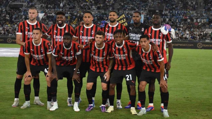 La situazione è un disastro: sciopero dei rossoneri | Non andranno in trasferta in Campionato