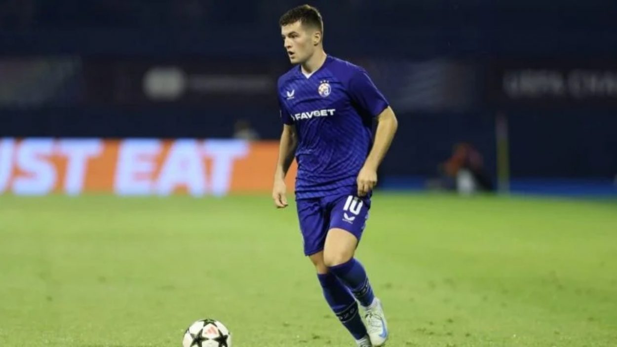 Chi è Martin Baturina, il nuovo rinforzo del Como: ruolo e numeri al Fantacalcio
