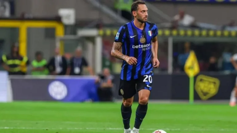 Inter, Calhanoglu: " Felice di restare, voglio vincere qui. Su Lautaro..."