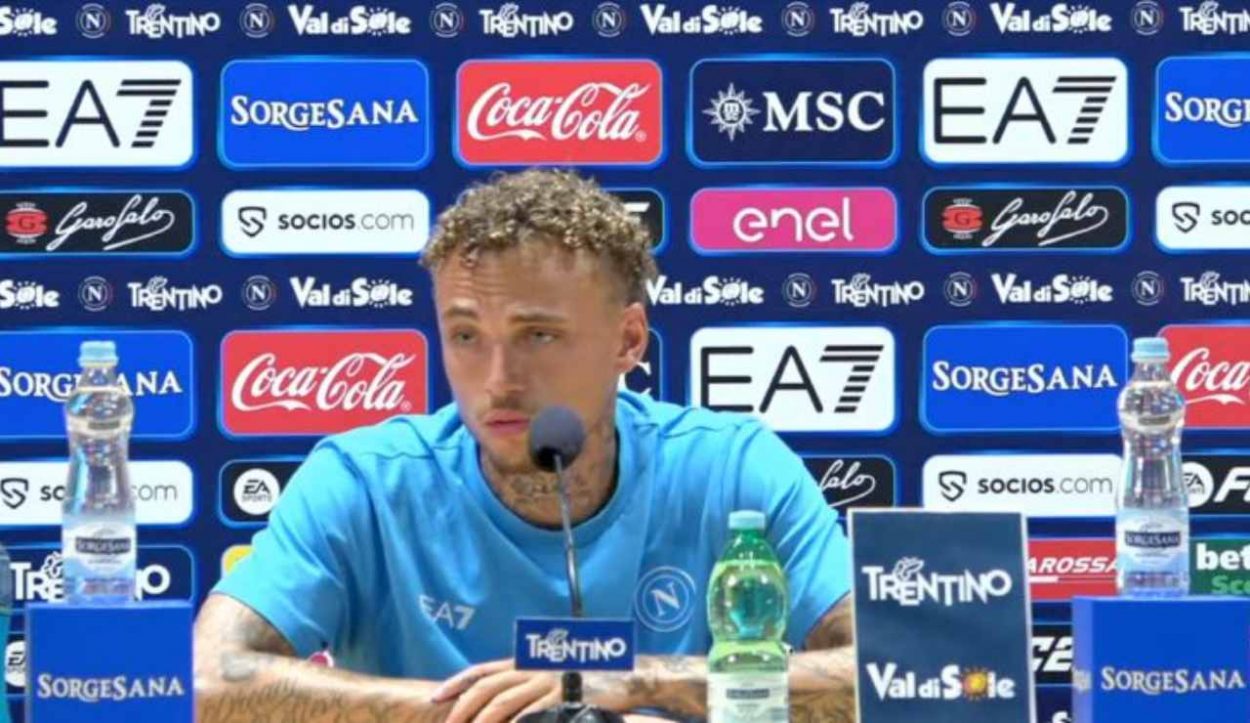 Noa Lang è un nuovo giocatore del Napoli: ecco svelato il numero di maglia