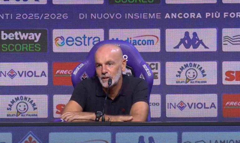 Stefano Pioli è intervenuto ai microfoni dei giornalisti per la conferenza stampa di presentazione come nuovo allenatore della Fiorentina