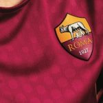 Roma, presentata la prima maglia per la stagione 2025/26