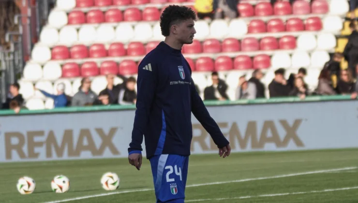 Cagliari, come cambierebbe l'attacco con l'arrivo di Sebastiano Esposito