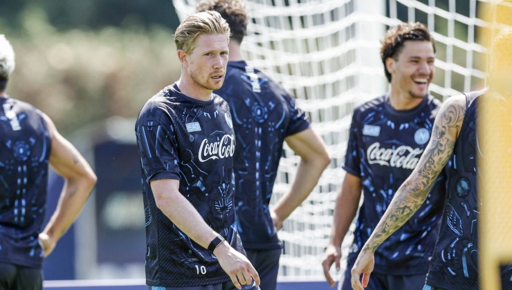 Napoli, finalmente Kevin De Bruyne: doppietta e vittoria per 3-2 contro il Girona
