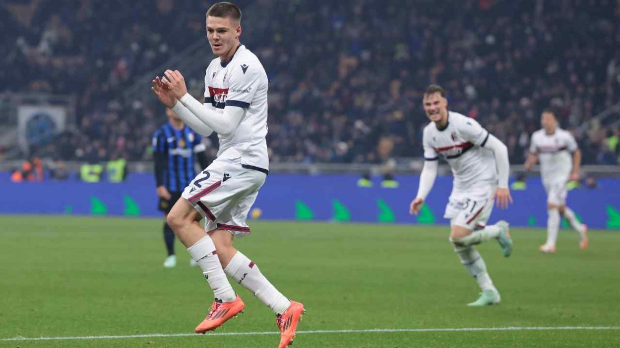 Emil Holm, esterno Bologna (imago)
