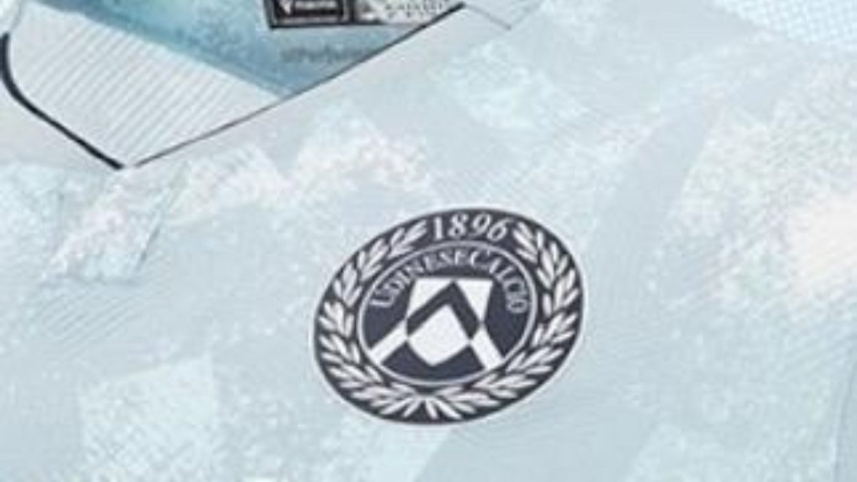 Udinese, presentata la seconda maglia per la stagione 2025/2026