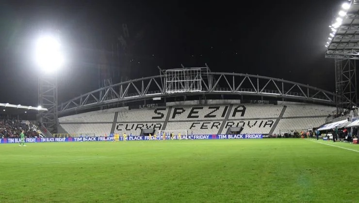 L'ex BIANCONERO lascia il club: addio a soli 29 anni | "Motivi familiari", torna dalla compagna