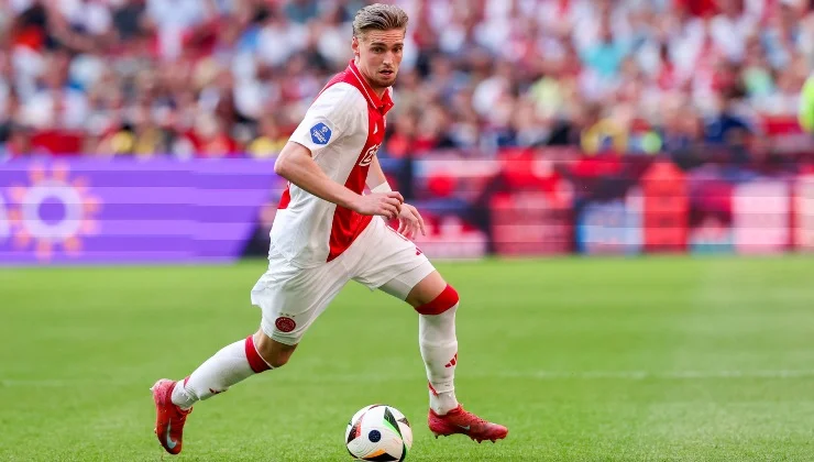 Ajax-Inter, le formazioni ufficiali