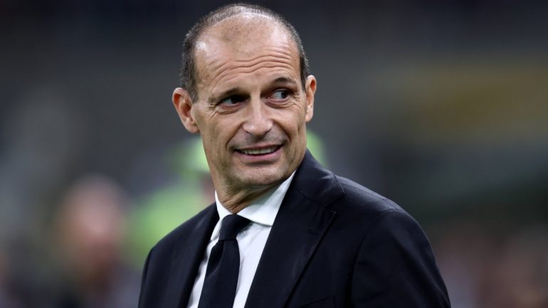 Al primo giorno di allenamento sotto la guida di Allegri, i giocatori del Milan hanno trovato ad attenderli un regalo inaspettato