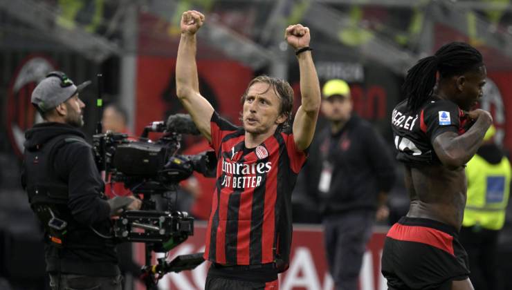 Al primo giorno di allenamento sotto la guida di Allegri, i giocatori del Milan hanno trovato ad attenderli un regalo inaspettato