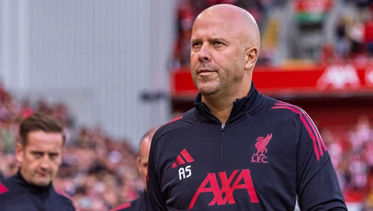 Tra gli svincolati c'è un difensore che 2 anni fa sembrava più forte di Van Dijk | 30 milioni non erano sufficienti