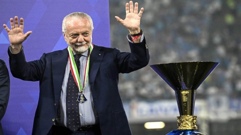 ESONERO UFFICIALE: Aurelio De Laurentiis ha finito la pazienza | deve liberare subito l'armadietto