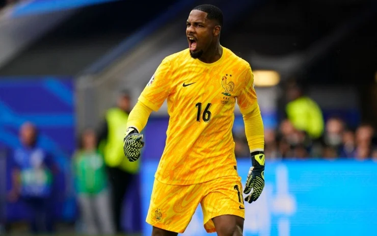 Francia, i convocati di Deschamps: assenti i fratelli Thuram e Rabiot