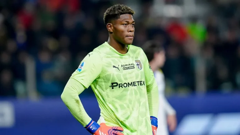 Stankovic al Parma per risolvere l'emergenza portieri | Cambia tutto dopo l'infortunio di Suzuki