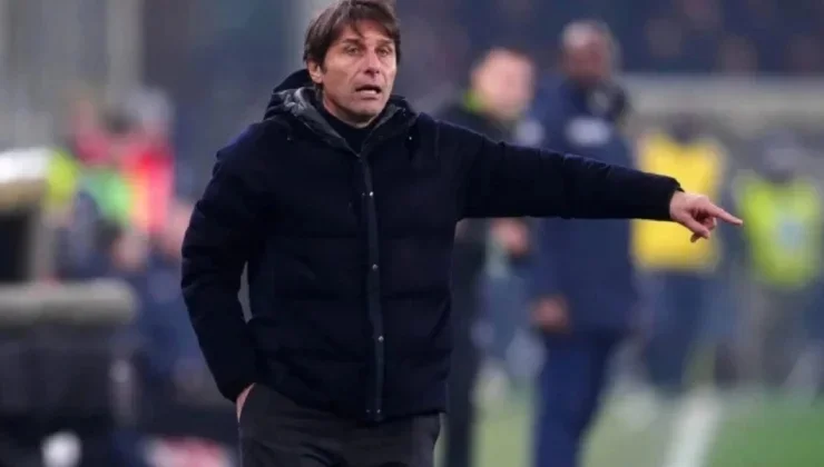 Napoli, Conte: "McTominay sta facendo qualcosa di straordinario, Elmas prestazione importante a centrocampo. Sulle condizioni di Lobotka..."