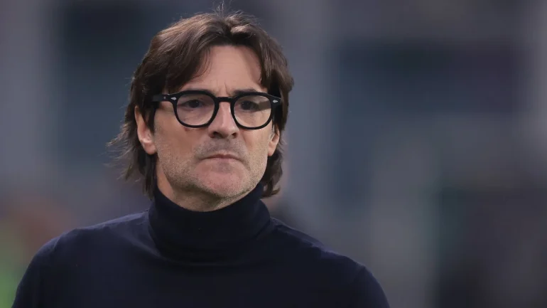 Fiorentina, Vanoli: "Mi aspettavo una risposta diversa dai ragazzi che giocavano poco. Chi non vuole restare..."