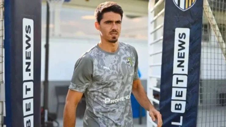 Parma, Valenti lascia il campo nel finale: il motivo