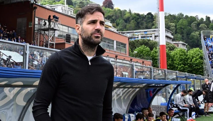 Como, perché Fabregas ha fatto allargare il campo dello stadio Sinigaglia: i motivi